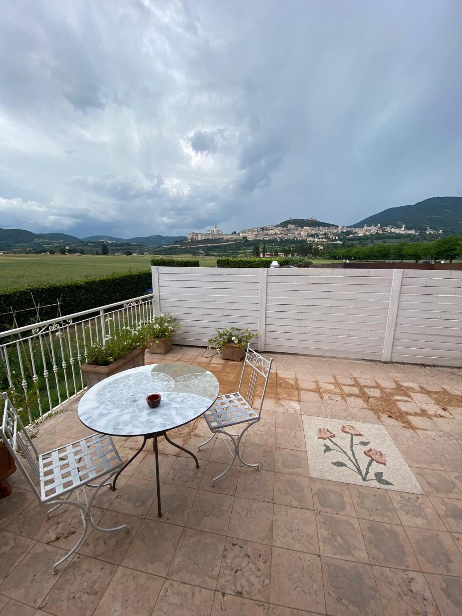 Unica Assisi Agri-Charming House Bed & Breakfast Luaran gambar